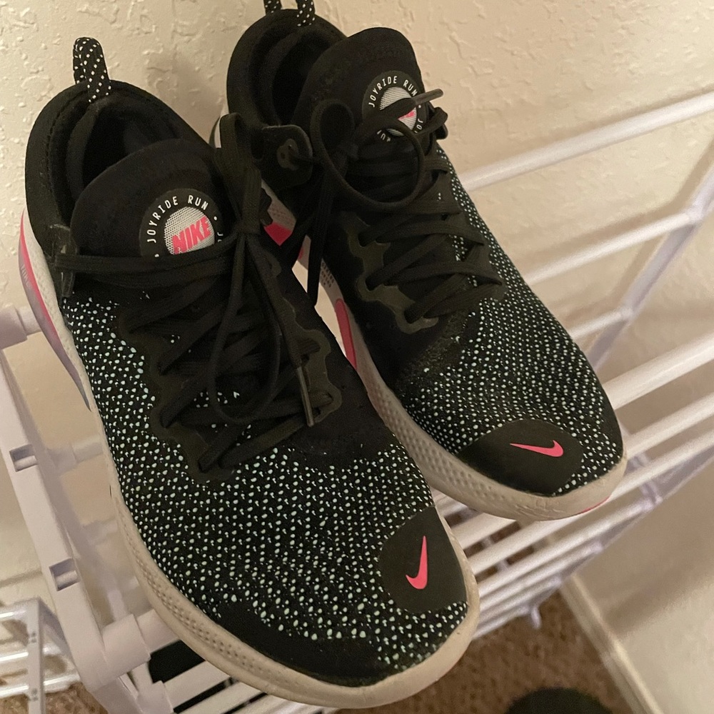 Women’s Nike JoyRide Flyknit Running Shoes
